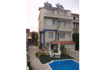 Bulgaria Privát Černomorec, Exterior